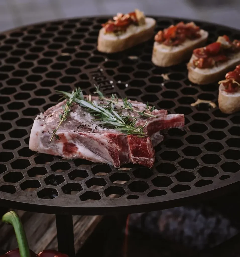 Avec notre brasero plancha BBQ, chaque repas en plein air devient un véritable plaisir. Barbecue | TIGER FIRE OFFICIAL STORE | TIGER FIRE SHOP | TIGER FIRE | BBQ SHOP | PLANCHA BBQ | BRASERO BBQ | BBQ BRASERO | BRASERO barbecue | BRASERO PLANCHA BBQ | GRILL PLANCHA BBQ | BBQ GRILL | PLANCHA GRILL BBQ | BBQ GRIDDLE | Grillade à la plancha | Barbecue à la plancha | Acheter un barbecue | Acheter barbecue | Acheter bbq | Acheter Brasero Plancha bbq