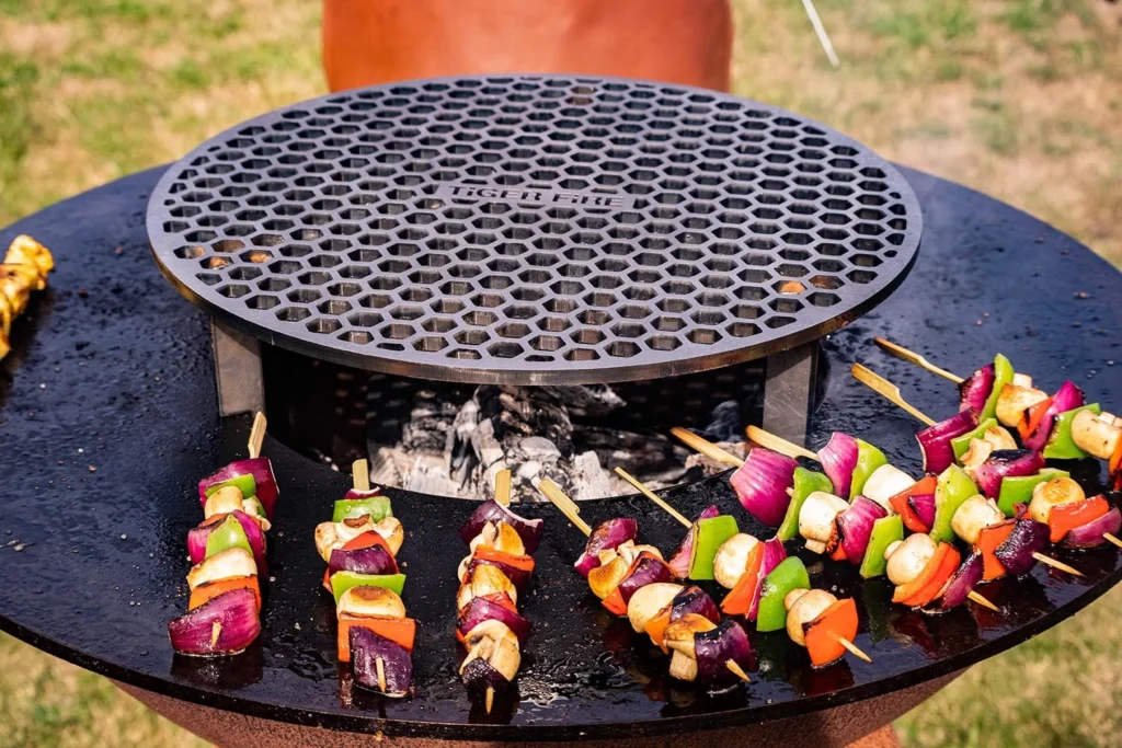 Le brasero plancha BBQ de TIGER FIRE est conçu pour une cuisson uniforme et rapide. Barbecue | TIGER FIRE OFFICIAL STORE | TIGER FIRE SHOP | TIGER FIRE | BBQ SHOP | PLANCHA BBQ | BRASERO BBQ | BBQ BRASERO | BRASERO barbecue | BRASERO PLANCHA BBQ | GRILL PLANCHA BBQ | BBQ GRILL | PLANCHA GRILL BBQ | BBQ GRIDDLE | Grillade à la plancha | Barbecue à la plancha | Acheter un barbecue | Acheter barbecue | Acheter bbq | Acheter Brasero Plancha bbq